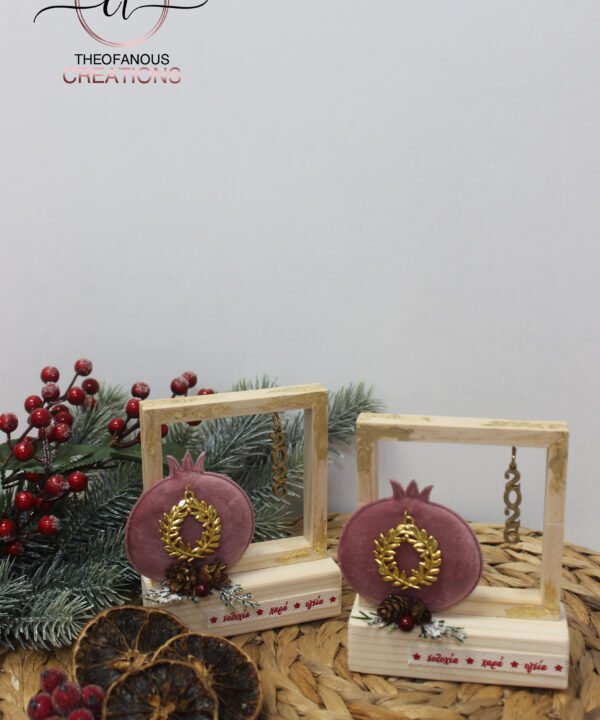 Ξύλινο πλαίσιο με ρόδι βελούδο