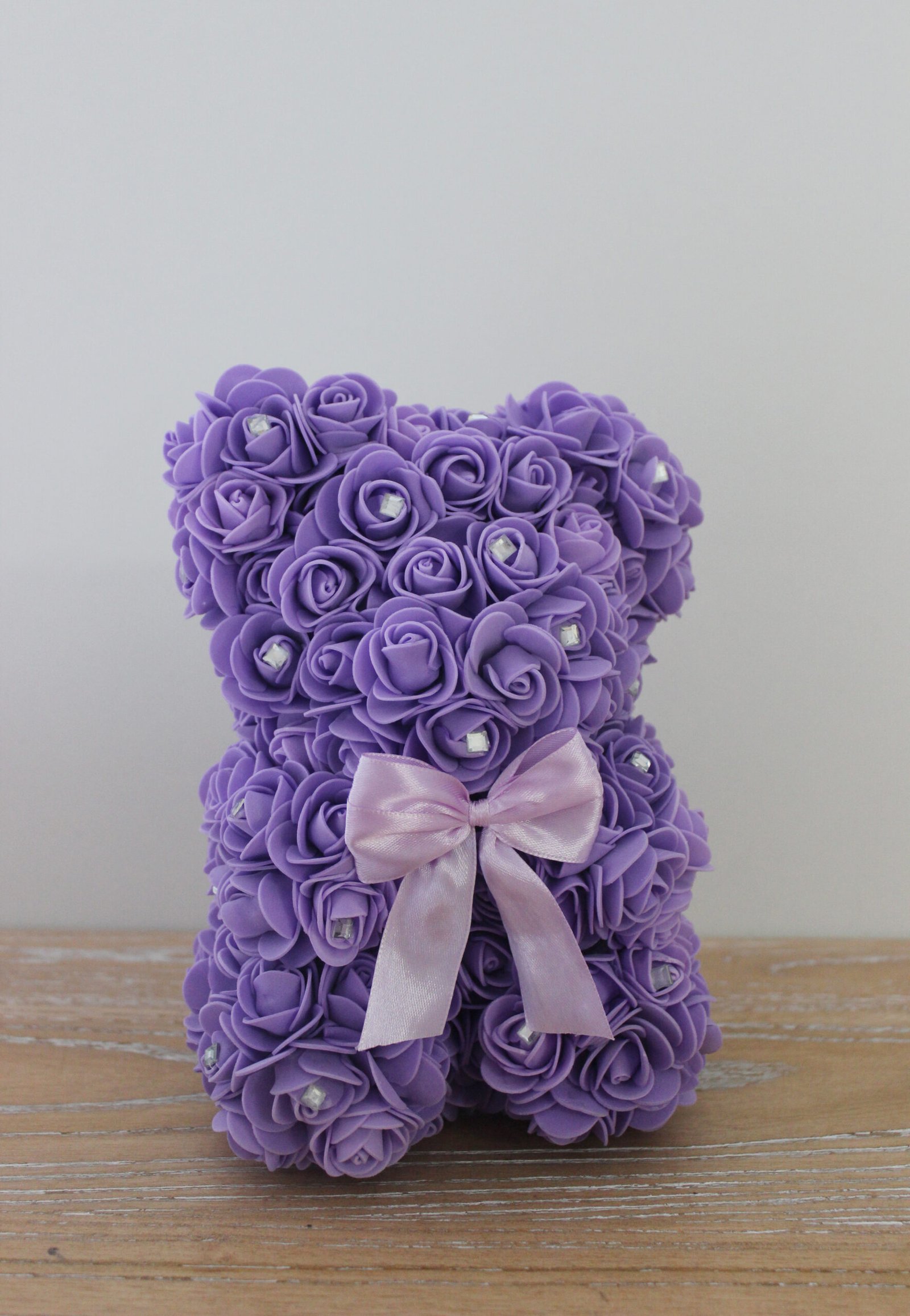 Rose Teddy Bear – Αρκουδάκι από Μωβ Τριαντάφυλλα