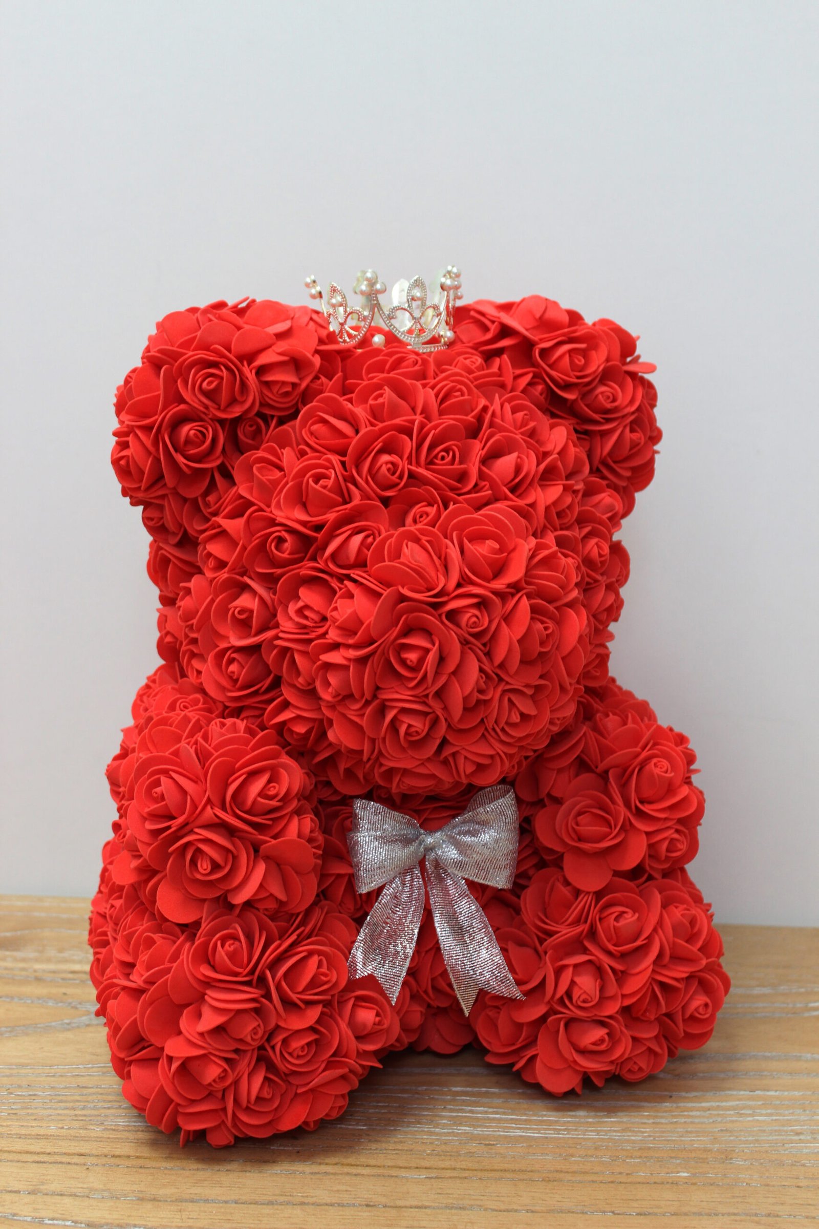 Rose Teddy Bear – Αρκουδάκι από  Κόκκινα Τριαντάφυλλα