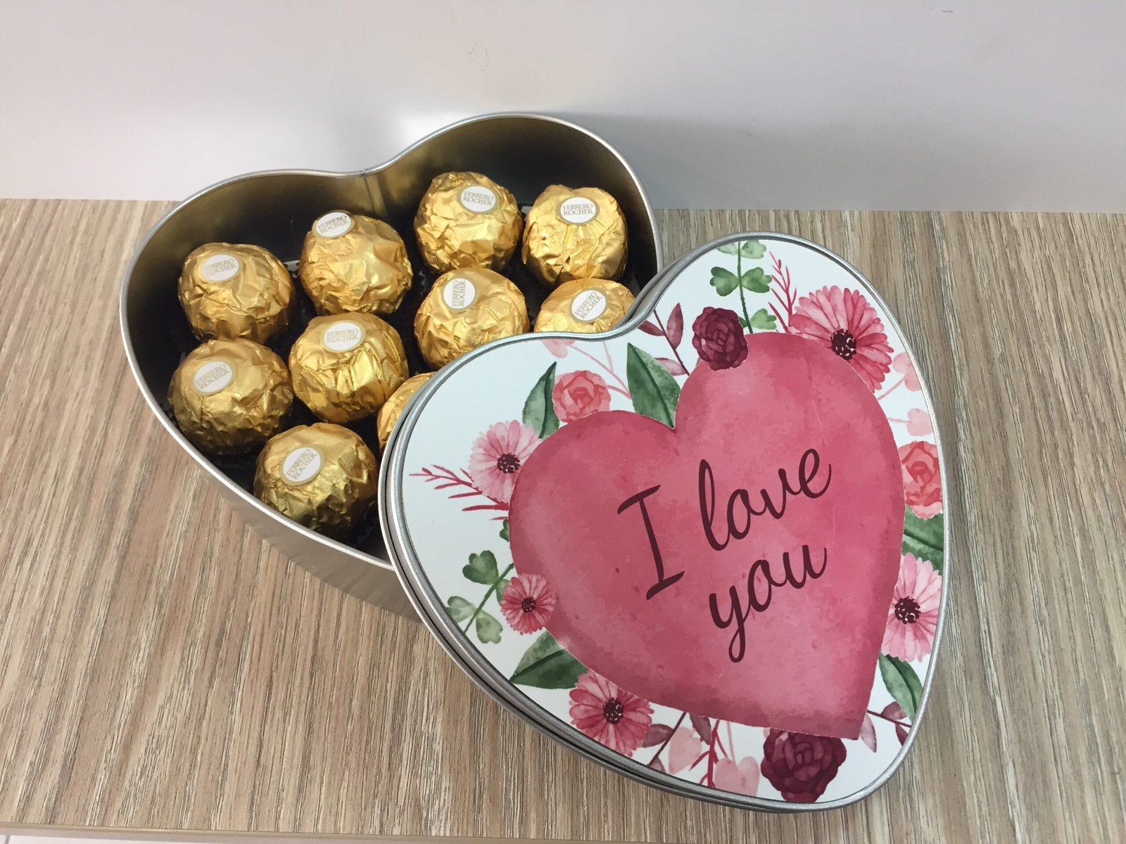 Metal Heart Chocolate Gift Box - Image 2