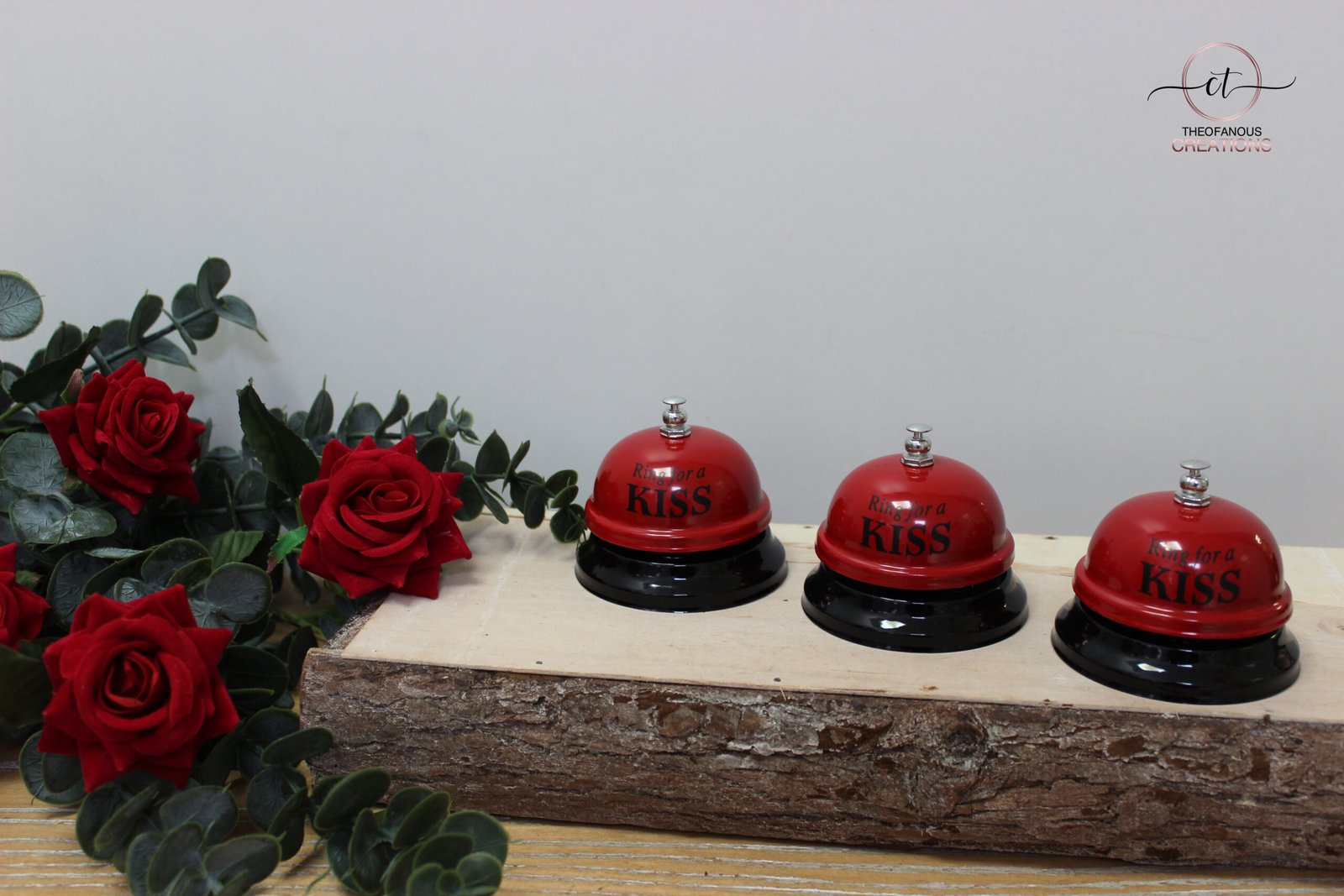 Κουδουνάκι “For a Kiss”