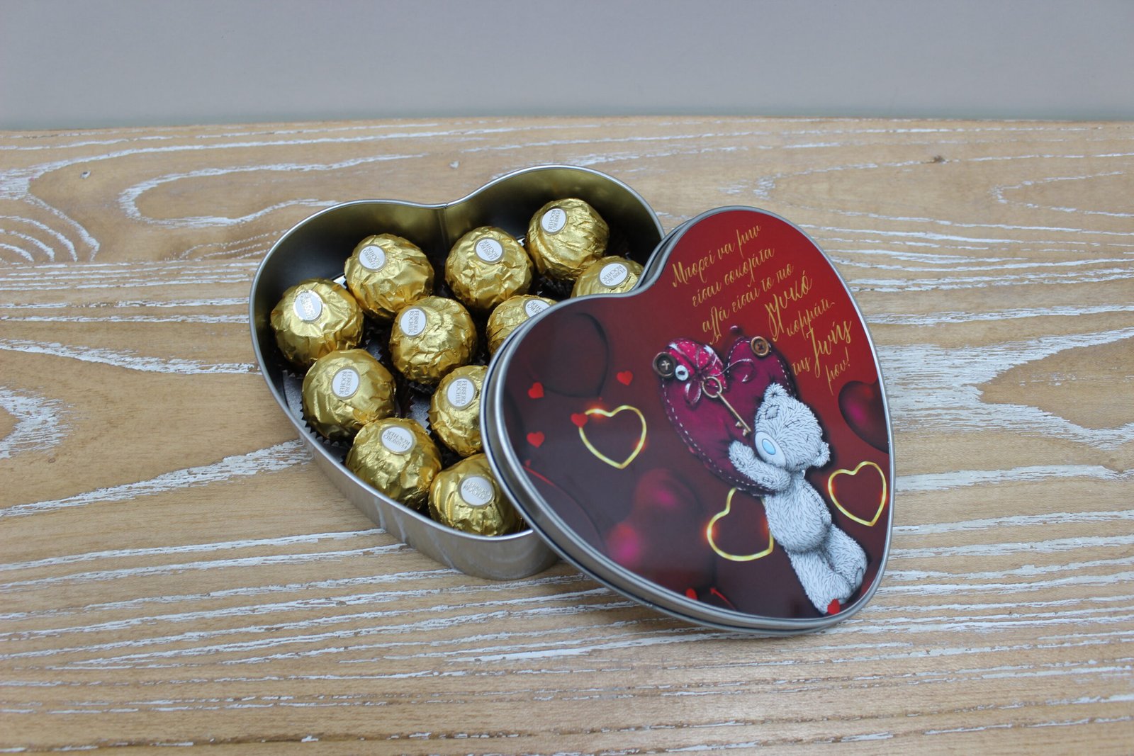Metal Heart Chocolate Gift Box