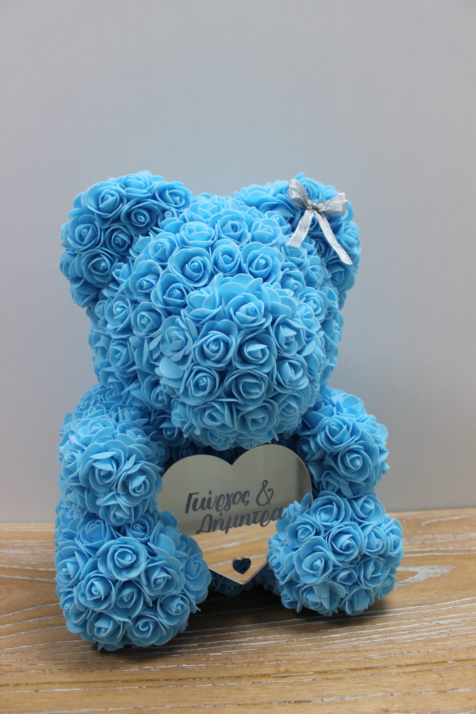 Rose Teddy Bear – Αρκουδάκι από Mπλέ Τριαντάφυλλα